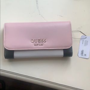 GUESS wallet